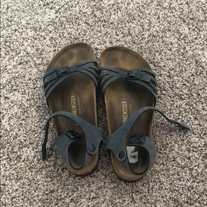 Navy birks